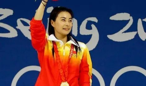 郭晶晶除冠军以外还有很多身份，难怪霍启刚铁心要娶她，究竟是哪些身份？