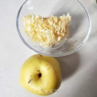 银耳雪梨汤