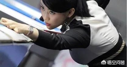 九球天后潘晓婷微博回应易建联：“那位送我火锅的同学，你放学别走。”这是怎么回事？