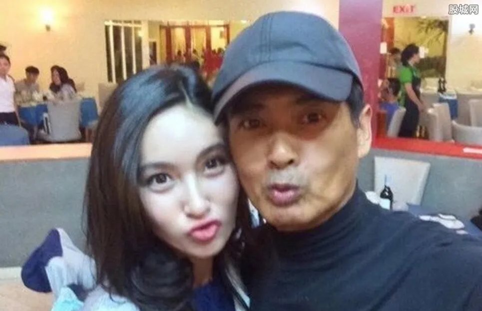 福喜是周润发的女儿吗 抱粗腿炒作吗