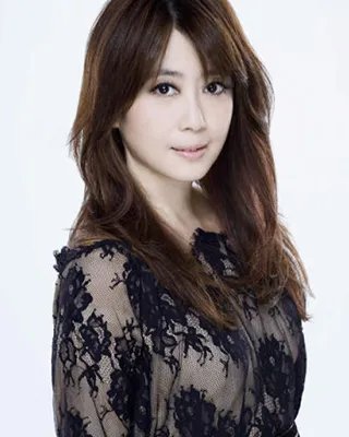 孟庭苇最漂亮的照片欣赏 45岁孟庭苇晒儿子近照