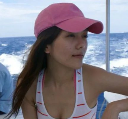 杨乐乐整容前照曝光 长得很漂亮身材好深受观众的喜爱