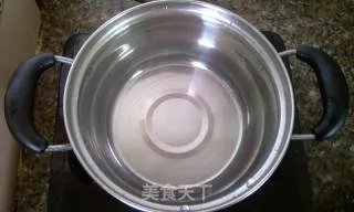 冰糖银耳莲子羹