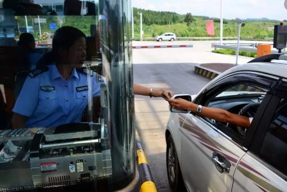 湖南高速如何收费