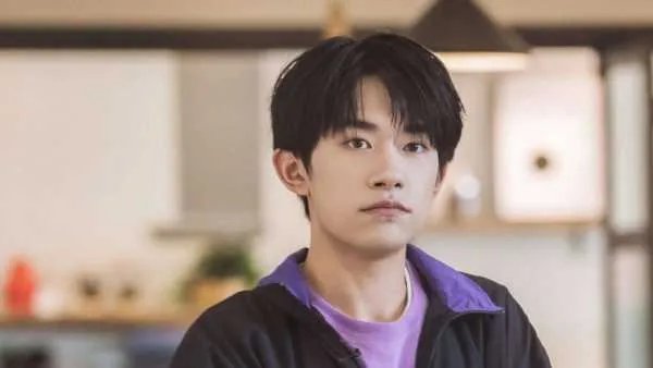 易烊千玺的演技真有那么好吗？