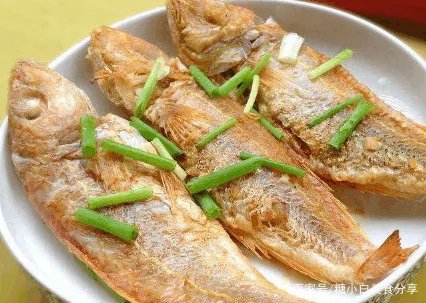 怎样煎鱼不粘锅？