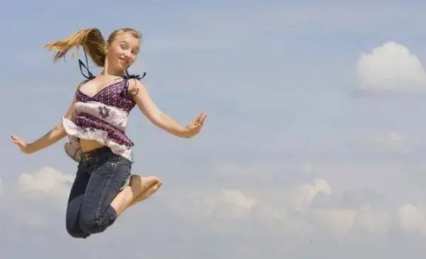 踊跃的拼音是什么意思