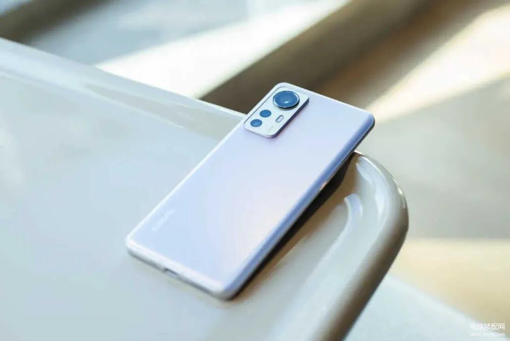 6寸手机推荐2022（2022值得入手的4款小屏手机）