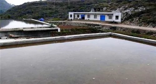 隔热板一般用什么材料