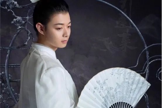 霍尊钢琴演奏级是什么水平