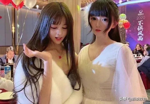 又一女主播“着了道”！原因竟比古阿扎还上头，换衣全程遭镜子直播，如何评价？