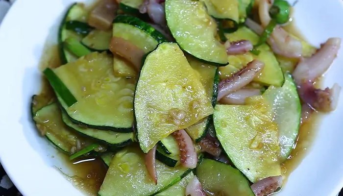 什么炒鱿鱼好吃 家常炒鱿鱼做法