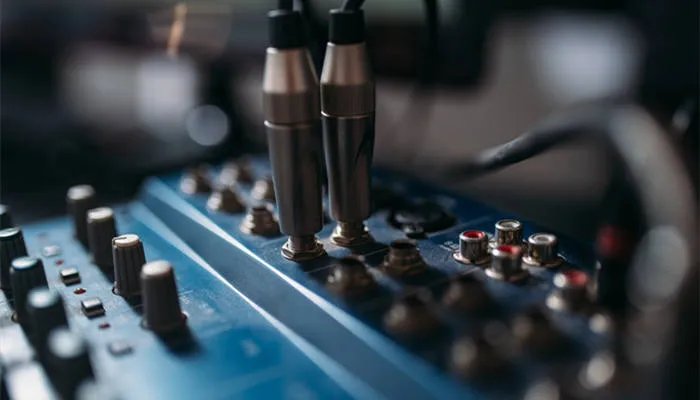 均衡器的含义是什么 均衡器的作用是什么