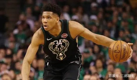 勒布朗·詹姆斯为什么会被人称为小皇帝？