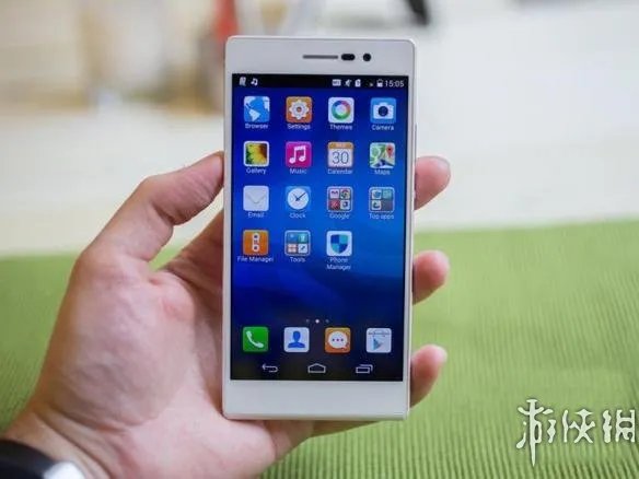 放在兜里都容易折弯了 最薄十大旗舰手机你有吗？