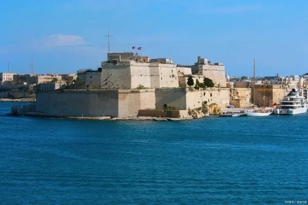 马耳他是英语国家，是为了教育一定不能错过的国家吗？