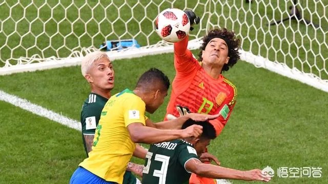 奥乔亚在世界杯赛场上表现惊人，但是为什么豪门俱乐部没有找他？