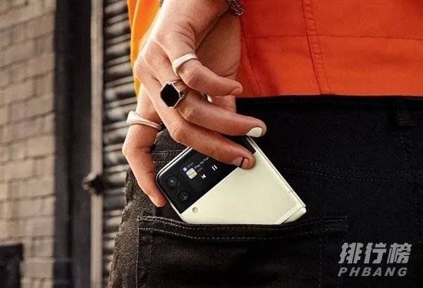 三星zflip3值得买吗_三星zflip3缺点