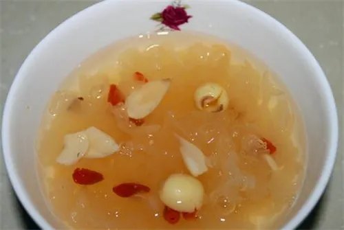 莲子怎么吃最好  莲子吃法大全