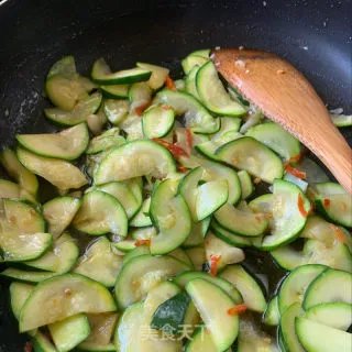 炒西葫芦