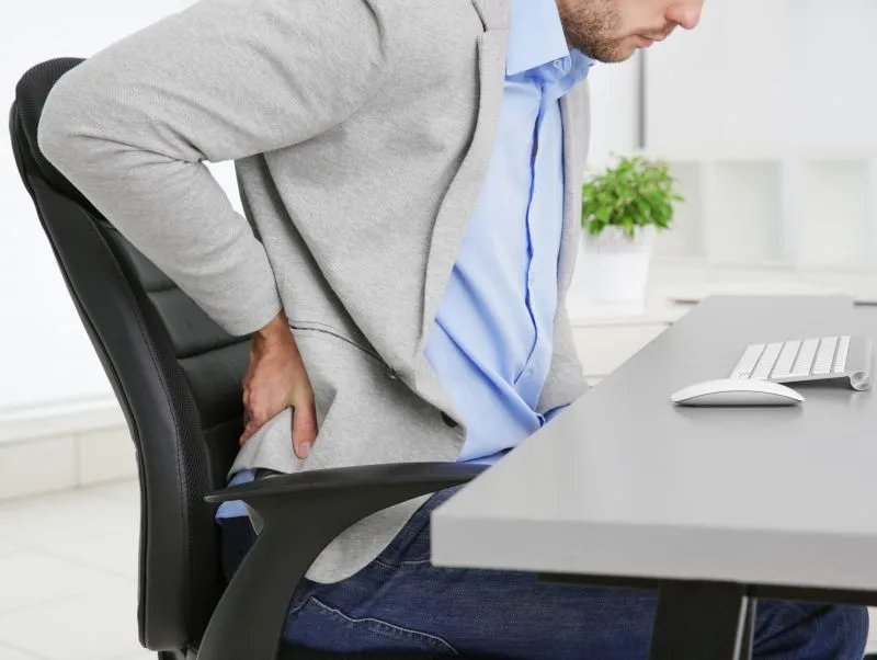 闪腰岔气怎样快速恢复