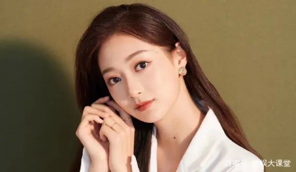 冯琳生活照图片