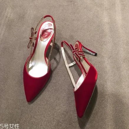 rene caovilla是什么牌子？足尖的奢华艺术品