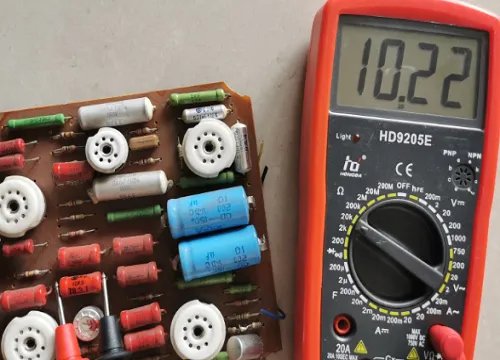 测量接地电阻用什么表