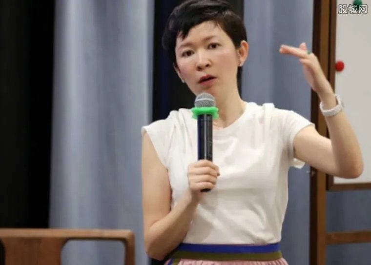 她把青春给了马云 戴珊身家过亿十分牛逼