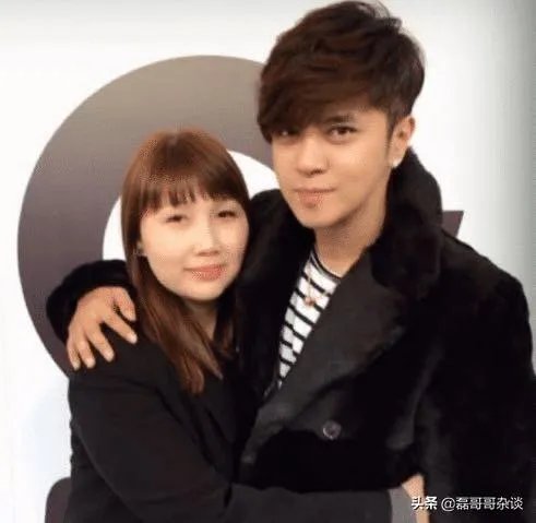 “罗志祥和女化妆师”后续，往日合照被扒出，这是在开玩笑吗？