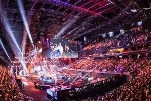 英雄联盟十大震撼歌曲：平地而起，再次创造辉煌