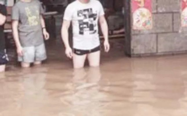 抗洪救灾精神的句子