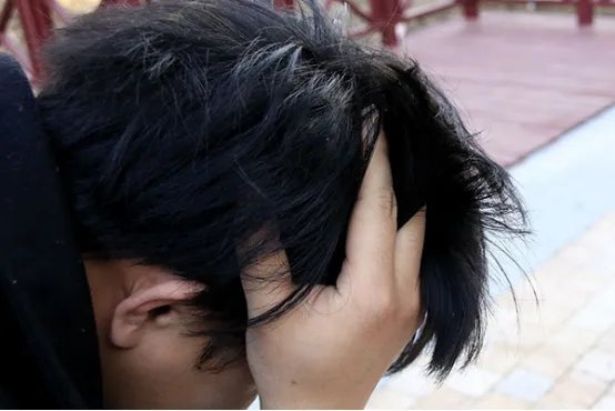 头发油腻是什么原因