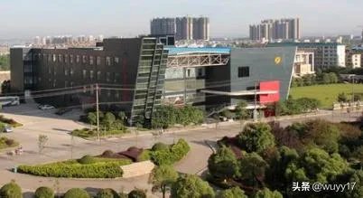 湖南大众传媒难进吗？怎么样会容易进？