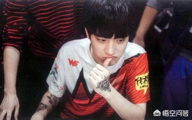 为什么很多人都在疯狂的追英雄联盟WE电子竞技俱乐部?