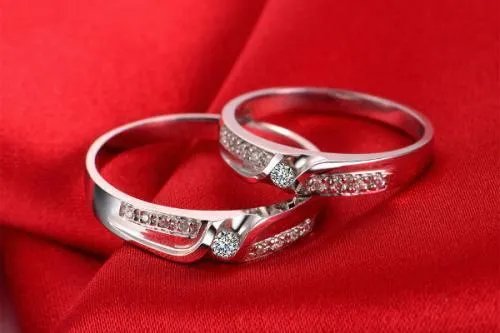 结婚两年是什么婚 结婚两周年怎么过浪漫