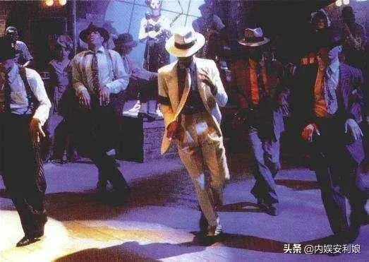 迈克尔杰克逊的舞蹈水平怎么样？