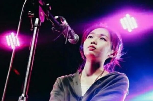 花粥歌曲排行-花粥最出名的歌曲，出山上榜，第九首最催泪