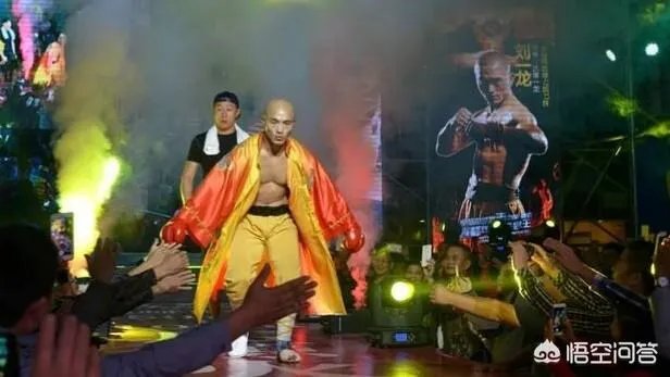 一龙第一局在两分钟之内就遭杀玉狼KO，如何看一龙的表现？