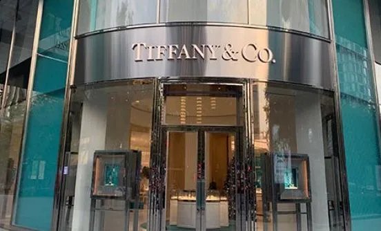 LV母公司宣布完成收购蒂凡尼，lv收购蒂凡尼的原因是什么？