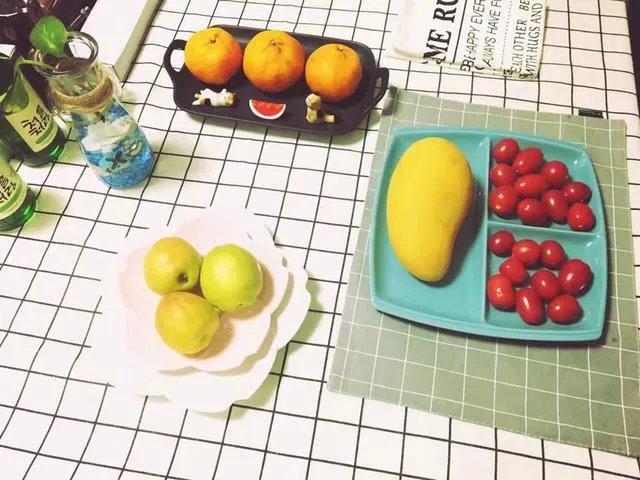 你私藏了哪些美食类电脑壁纸愿意分享？