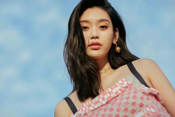 维秘都宣布破产了，奚梦瑶复工是要选择哪个行业？