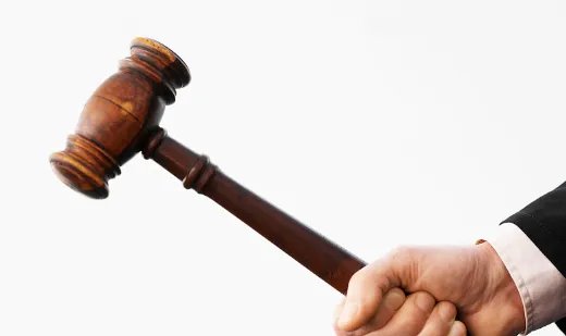 公务员举报领导被打残，这究竟是怎么回事？