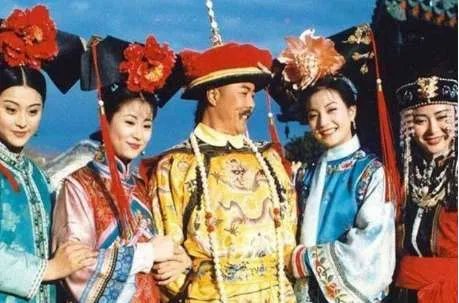 乾隆皇帝真实是被香妃的容貌和异香所吸引吗 历史上的乾隆对香妃如何