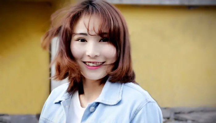 穿什么颜色衣服显白 穿哪些颜色衣服显白