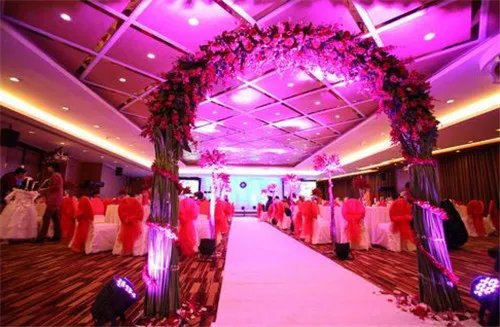 结婚预定酒店流程 提前多久预订婚宴酒店比较好