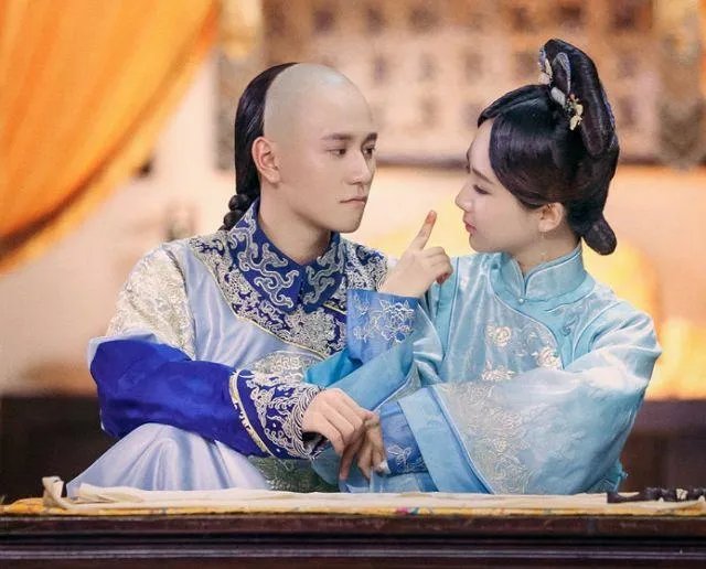 从那件事就可以看出杨紫秦俊杰分手了?