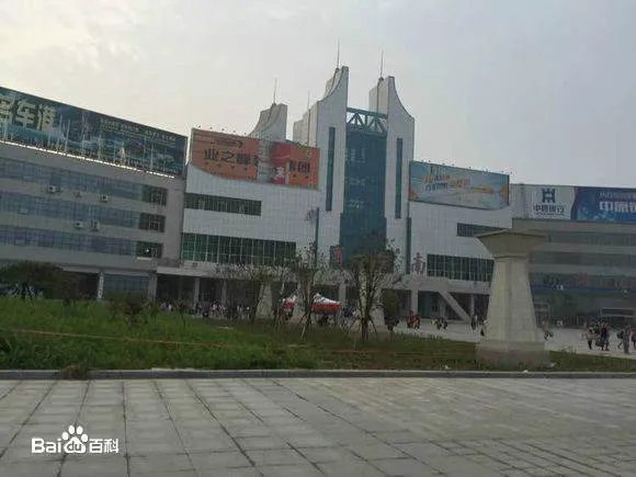 商丘火车站和火车南站分别在哪？