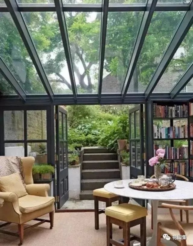 花园里有一间阳光房,美了这个灿烂的季节