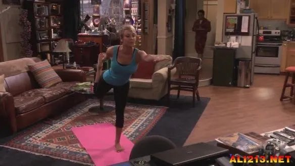 《生活大爆炸》第八季花絮 谢耳朵三角裤佩妮发福臃肿